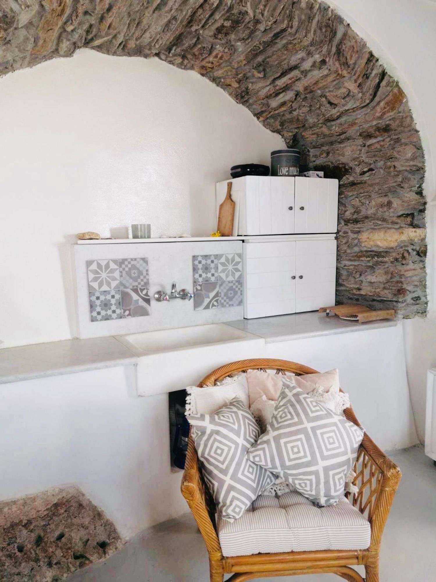 Naxos Mountain Retreat - Tiny House Build On Rock Apartment Koronos Exterior photo